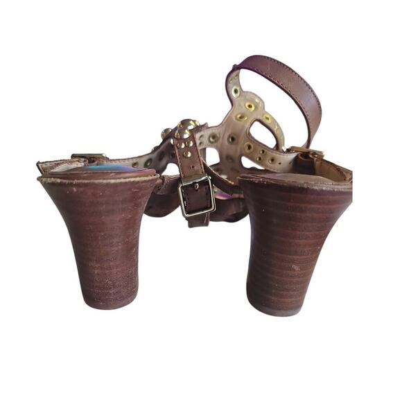 Brian Atwood Blaise Gold Stud Gladiator Sandals Brown Size 7 - Picture 5 of 8